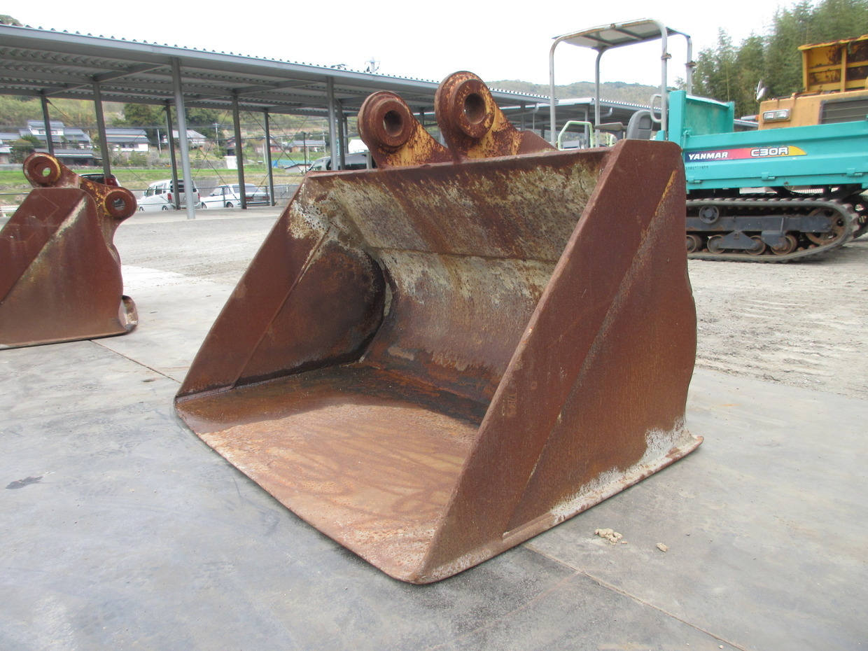 中古建設機械 中古 バケット キャタピラー 320D-SLOPE-BUCKET 写真
