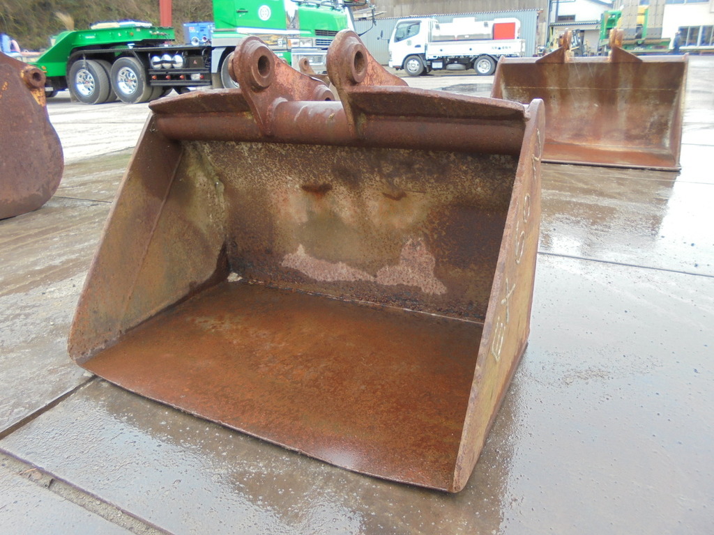 中古建設機械 中古 バケット 日立建機 EX60-SLOPE-BUCKET 写真