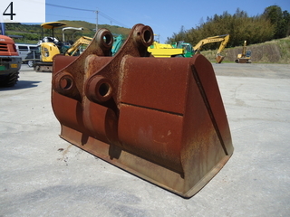 Used Construction Machine Used KOMATSU KOMATSU Bucket Slope bucket PC200 Slope bucket