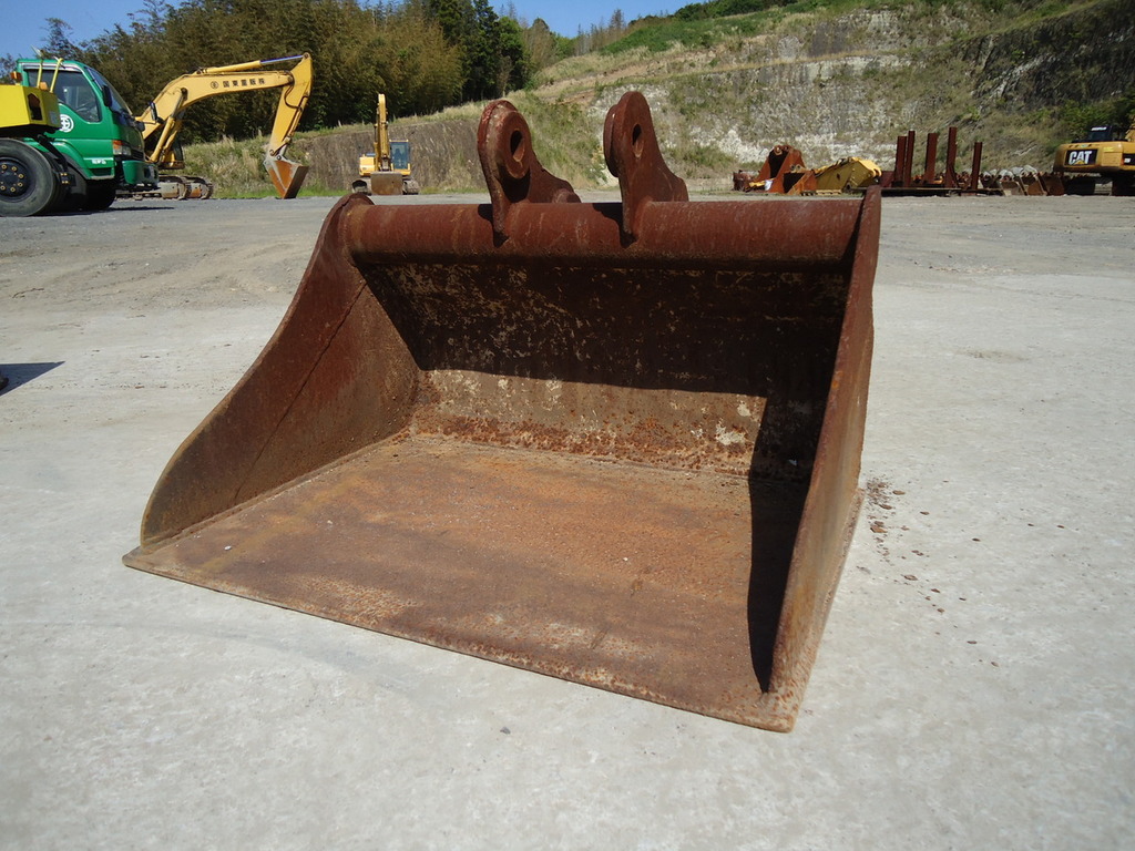 中古建設機械 中古 バケット ヤンマーディーゼル Vio40-SLOPE-BUCKET 写真