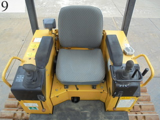 中古建設機械 中古 コマツ KOMATSU ブルドーザ  D21P-8E0