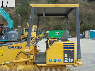 中古建設機械 中古 コマツ KOMATSU ブルドーザ  D21P-8E0
