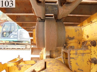 中古建設機械 中古 コマツ KOMATSU ブルドーザ  D21P-8E0