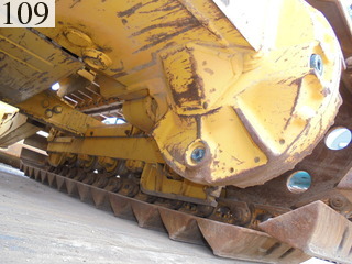 中古建設機械 中古 コマツ KOMATSU ブルドーザ  D21P-8E0