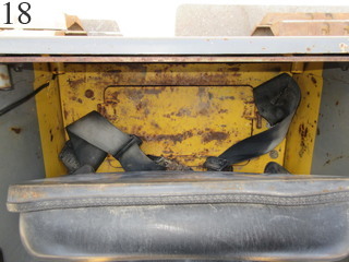 中古建設機械 中古 コマツ KOMATSU ブルドーザ  D31P-20E