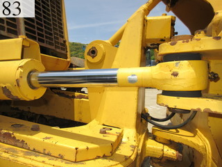 中古建設機械 中古 コマツ KOMATSU ブルドーザ  D31P-20E