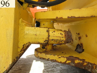 中古建設機械 中古 コマツ KOMATSU ブルドーザ  D31P-20E