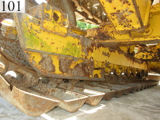 中古建設機械 中古 コマツ KOMATSU ブルドーザ  D31P-20E