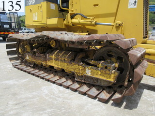 中古建設機械 中古 コマツ KOMATSU ブルドーザ  D31P-20E