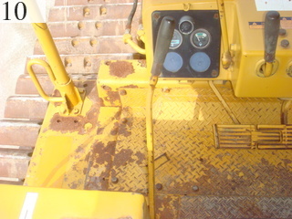 中古建設機械 中古 コマツ KOMATSU ブルドーザ  D40P-3
