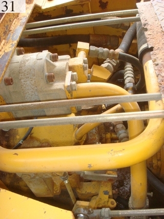 中古建設機械 中古 コマツ KOMATSU ブルドーザ  D40P-3