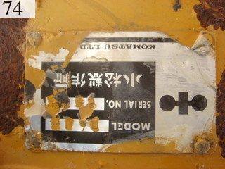 中古建設機械 中古 コマツ KOMATSU ブルドーザ  D40P-3