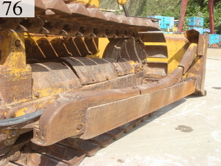 中古建設機械 中古 コマツ KOMATSU ブルドーザ  D40P-3