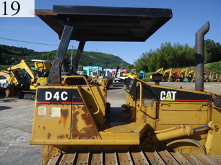中古建設機械 中古 キャタピラー CAT ブルドーザ  D4C