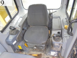中古建設機械 中古 コマツ KOMATSU ブルドーザ  D65PX-15E0