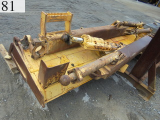 中古建設機械 中古 コマツ KOMATSU ブルドーザ  D65PX-15E0