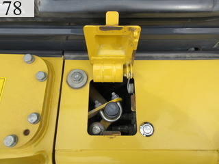 中古建設機械 中古 コマツ KOMATSU ブルドーザ  D65PX-17