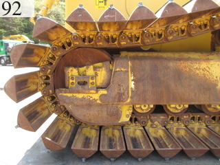 中古建設機械 中古 コマツ KOMATSU ブルドーザ  D65PX-17