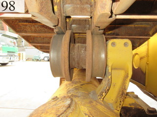 中古建設機械 中古 コマツ KOMATSU ブルドーザ  D65PX-17