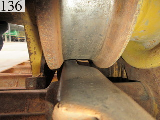 中古建設機械 中古 コマツ KOMATSU ブルドーザ  D65PX-17