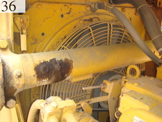中古建設機械 中古 コマツ KOMATSU ブルドーザ  D85-12
