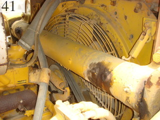 中古建設機械 中古 コマツ KOMATSU ブルドーザ  D85-12