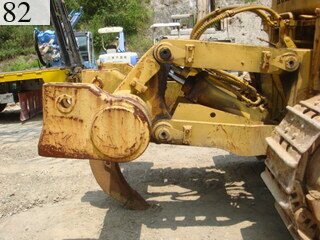 中古建設機械 中古 コマツ KOMATSU ブルドーザ  D85-12