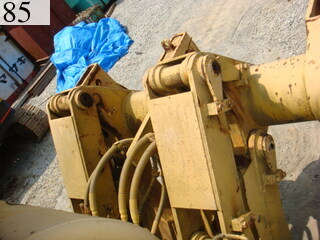 中古建設機械 中古 コマツ KOMATSU ブルドーザ  D85-12