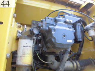 中古建設機械 中古 コマツ KOMATSU 油圧ショベル・バックホー ０．７－０．９立米 PC200-8N1