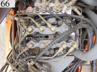 中古建設機械 中古 日立建機 HITACHI 林業機械 グラップル・ウインチ・排土板 ZX225USR