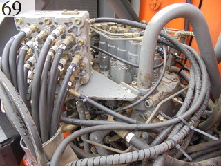 中古建設機械 中古 日立建機 HITACHI 林業機械 グラップル・ウインチ・排土板 ZX225USR