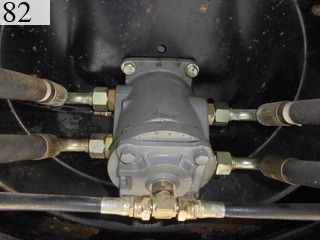 中古建設機械 中古 日立建機 HITACHI 林業機械 グラップル・ウインチ・排土板 ZX225USR