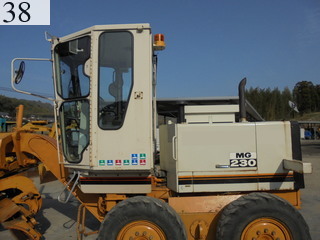中古建設機械 中古 三菱重工業 MITSUBISHI モーターグレーダー アーティキュレート式 MG230