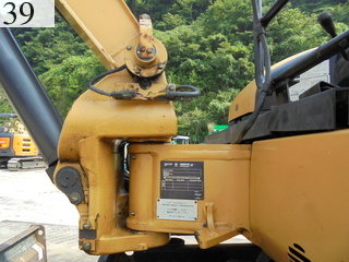 中古建設機械 中古 キャタピラー CAT 油圧ショベル・バックホー ０．２－０．３立米 304CR