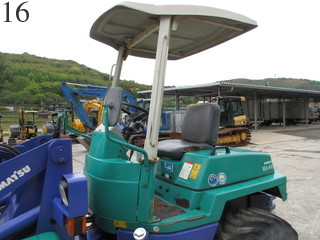 中古建設機械 中古 コマツ KOMATSU ホイール・ローダ １．０立米以下 WA40-3E0