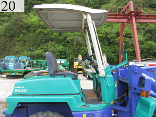 中古建設機械 中古 コマツ KOMATSU ホイール・ローダ １．０立米以下 WA40-3E0