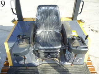 中古建設機械 中古 コマツ KOMATSU ブルドーザ  D31PX-21