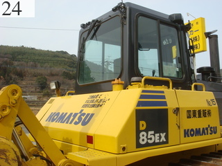 中古建設機械 中古 コマツ KOMATSU ブルドーザ  D85EX-15EO