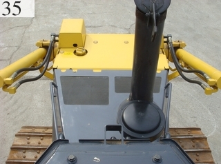 中古建設機械 中古 コマツ KOMATSU ブルドーザ  D85EX-15EO