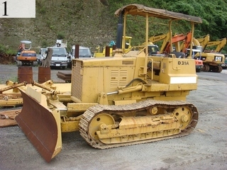 中古建設機械 中古 コマツ KOMATSU ブルドーザ  D31A-16