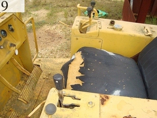 中古建設機械 中古 コマツ KOMATSU ブルドーザ  D31A-16