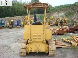 中古建設機械 中古 コマツ KOMATSU ブルドーザ  D31A-16