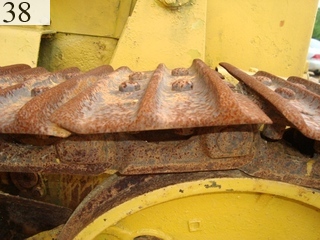 中古建設機械 中古 コマツ KOMATSU ブルドーザ  D31A-16