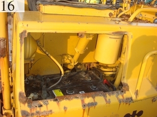 中古建設機械 中古 コマツ KOMATSU ブルドーザ  D31P-17