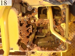 中古建設機械 中古 コマツ KOMATSU ブルドーザ  D31P-17