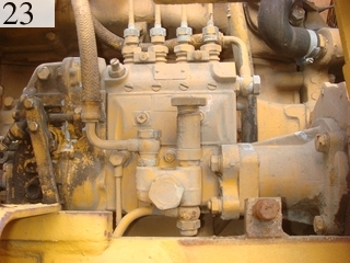 中古建設機械 中古 コマツ KOMATSU ブルドーザ  D31P-17