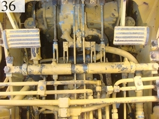 中古建設機械 中古 コマツ KOMATSU ブルドーザ  D31P-17