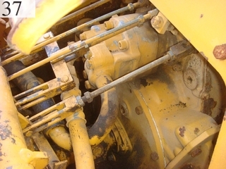 中古建設機械 中古 コマツ KOMATSU ブルドーザ  D31P-17