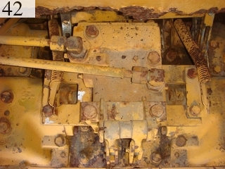 中古建設機械 中古 コマツ KOMATSU ブルドーザ  D31P-17
