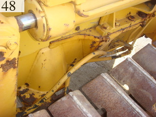 中古建設機械 中古 コマツ KOMATSU ブルドーザ  D31P-17